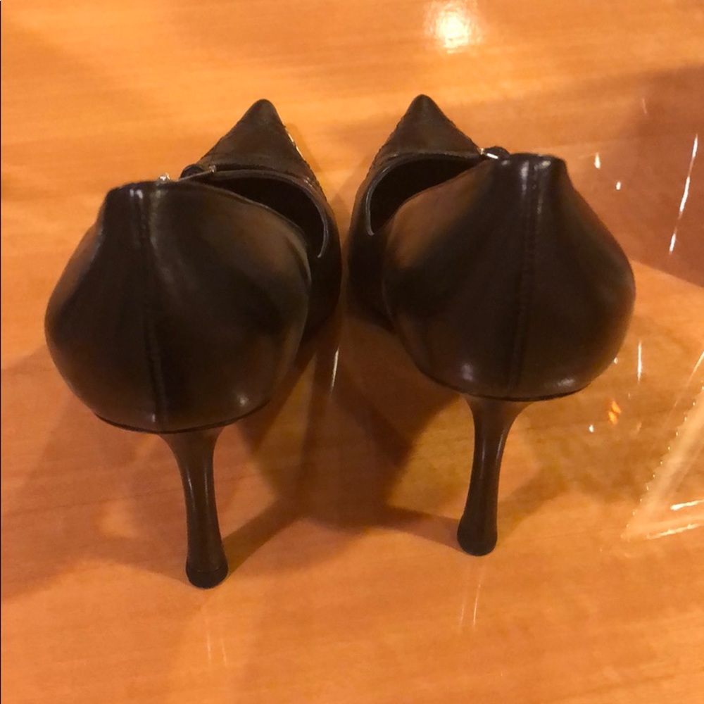 Shoes - Picture 4 of 4
